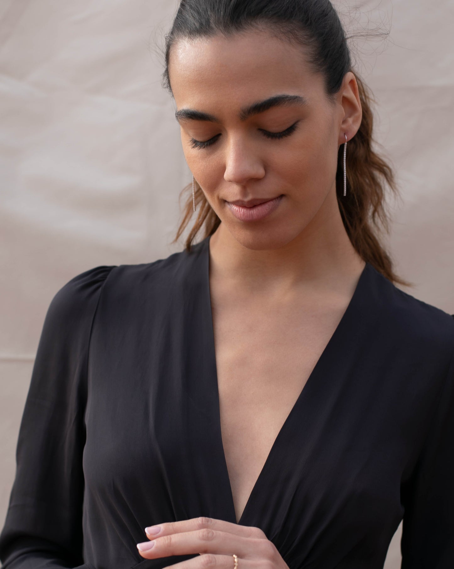 LUMIÈRE – Elegant silver earrings